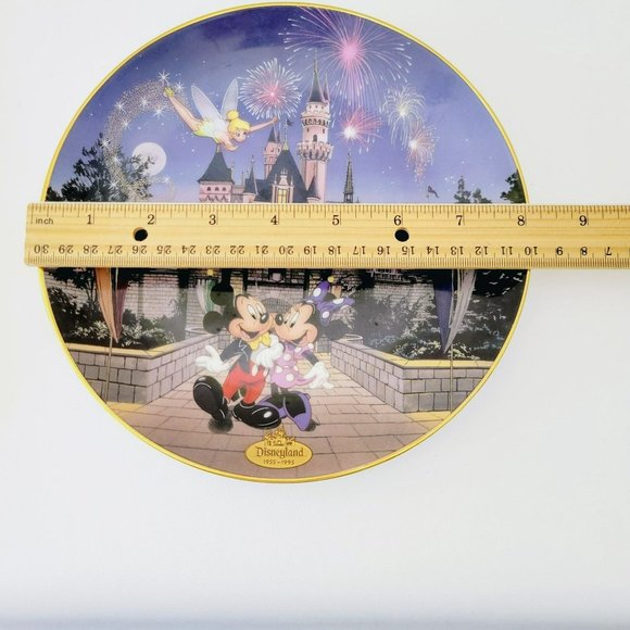 Disney's Sleeping Beauty Castle Anniversary Plate, Disneyland 1955-95 Tinkerbell - Picture 10 of 10